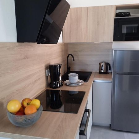 Apartmani Nila Sveta Nedelja  Exterior foto