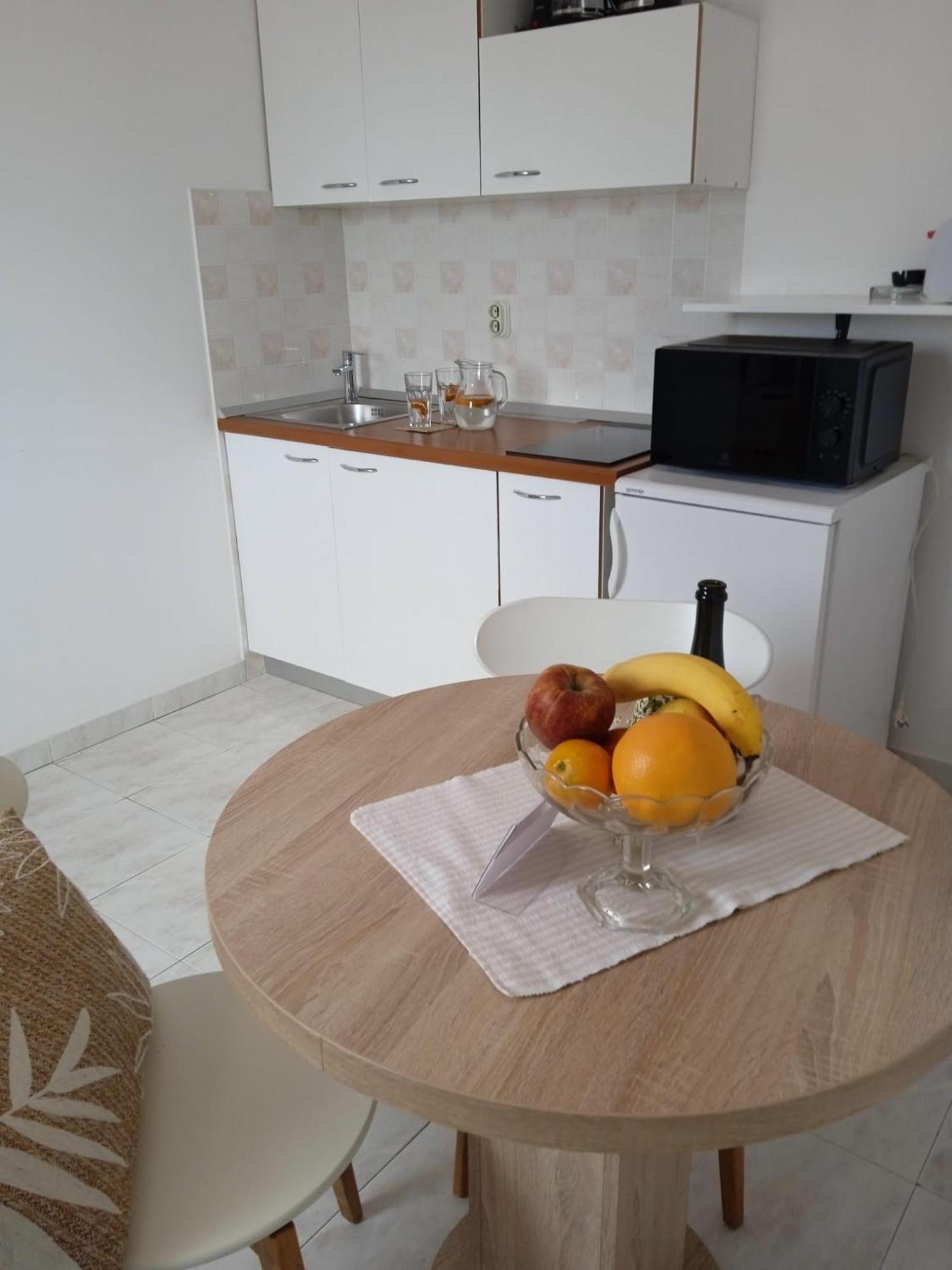 Apartmani Nila Sveta Nedelja  Exterior foto